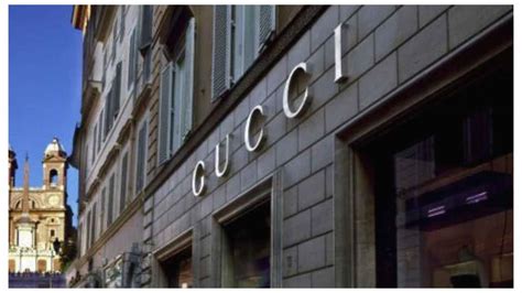 stipendi dipendenti gucci sale assistant|Recensioni dei dipendenti Gucci per Sales assistant .